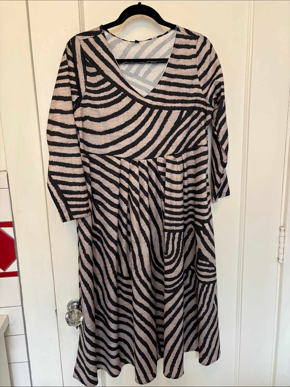 Zebra-Print V-Neck Long-Sleeve Dress in Black and Cream